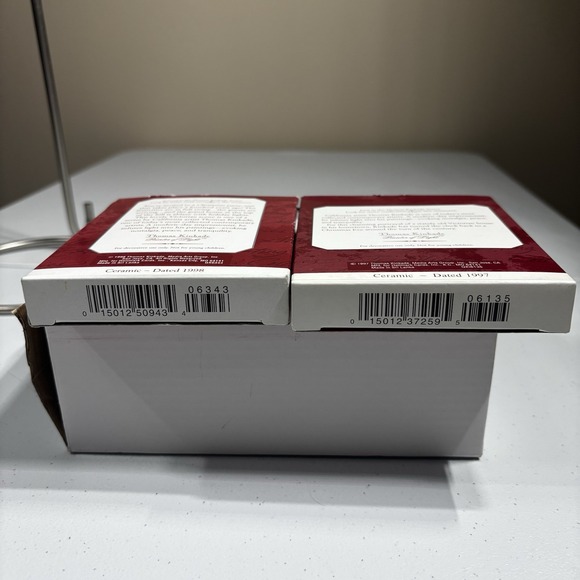 VTG Lot 2 HALLMARK Keepsake Ornaments Victorian Christmas I & II Thomas Kinkade - Picture 5 of 5